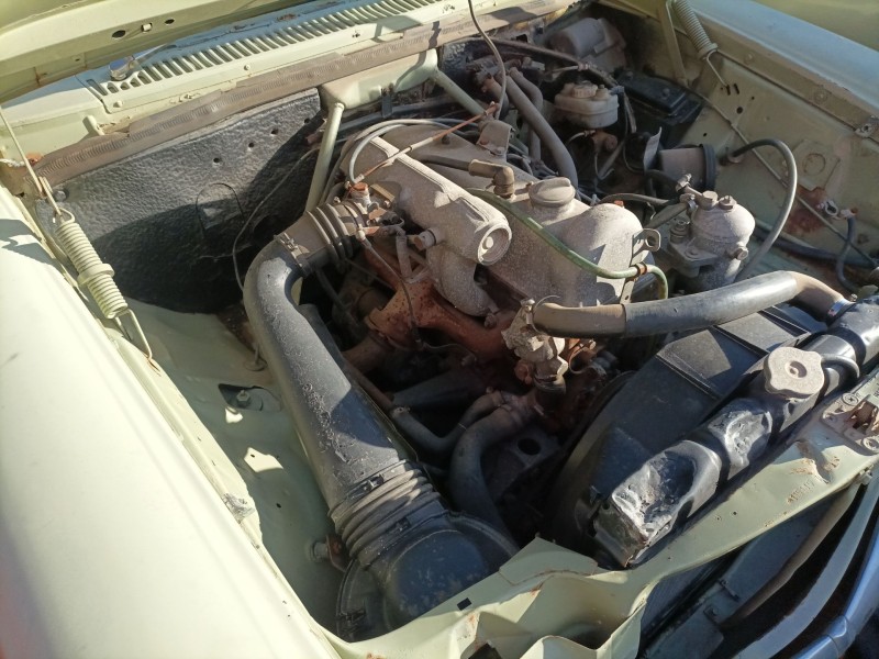 mercedes-benz clase e (w114/w115) berlina del año 1982