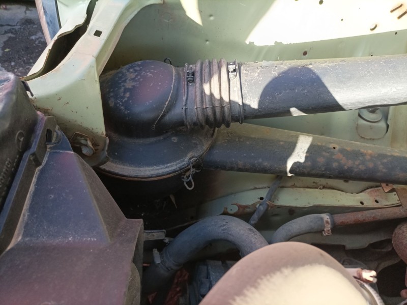 mercedes-benz clase e (w114/w115) berlina del año 1982