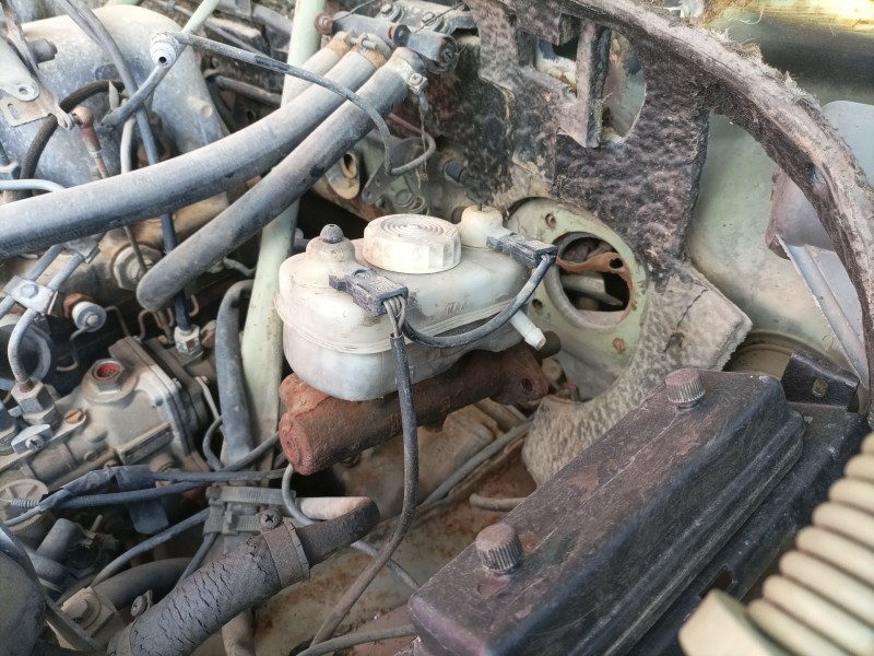 mercedes-benz clase e (w114/w115) berlina del año 1982