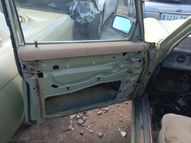 mercedes-benz clase e (w114/w115) berlina del año 1982