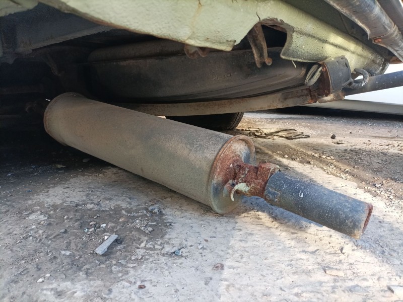 mercedes-benz clase e (w114/w115) berlina del año 1982