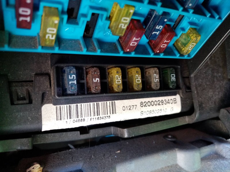 renault megane i fase 2 berlina (ba0) 1.6   |   0.99 - 0.02 | 1999 - 2002 | 107 cv / 79 kw del año 1999