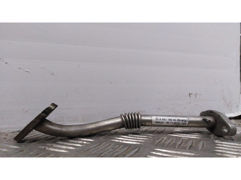 Recambio de tubo egr a turbocompresor para mercedes-benz vito kasten (639) 2.1 cdi referencia OEM IAM A6511800022  