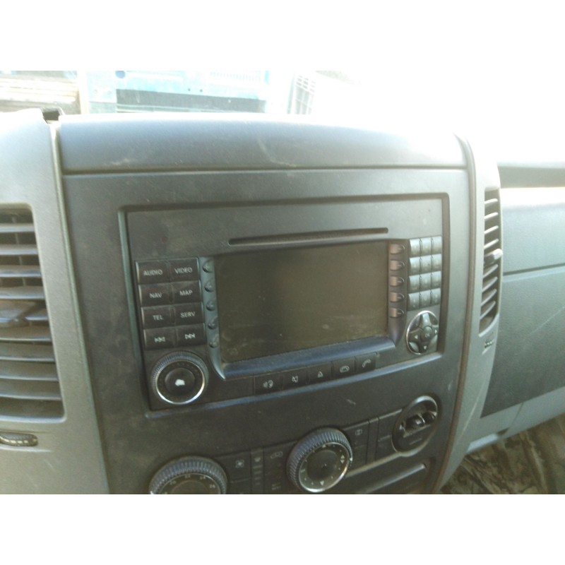 Recambio de sistema audio / radio cd para volkswagen crafter 30 2.5tdi 109 corto referencia OEM IAM 2E0057158L  