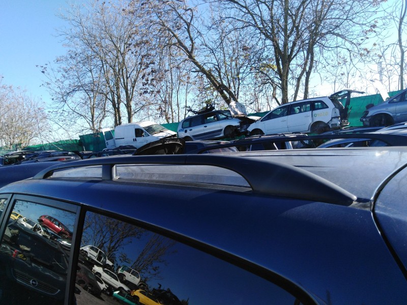 Recambio de barras techo para hyundai trajet (fo) 2.0 crdi gls referencia OEM IAM 872713A000 872723A000 