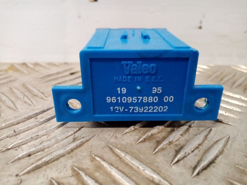 Recambio de modulo electronico para citroën xantia berlina 1.6 sx referencia OEM IAM 9610957880  