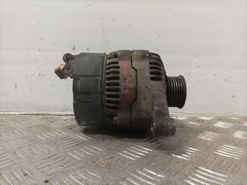 Recambio de alternador para nissan micra (k11) 1.0 16v cat referencia OEM IAM 231005F600 0123110007 