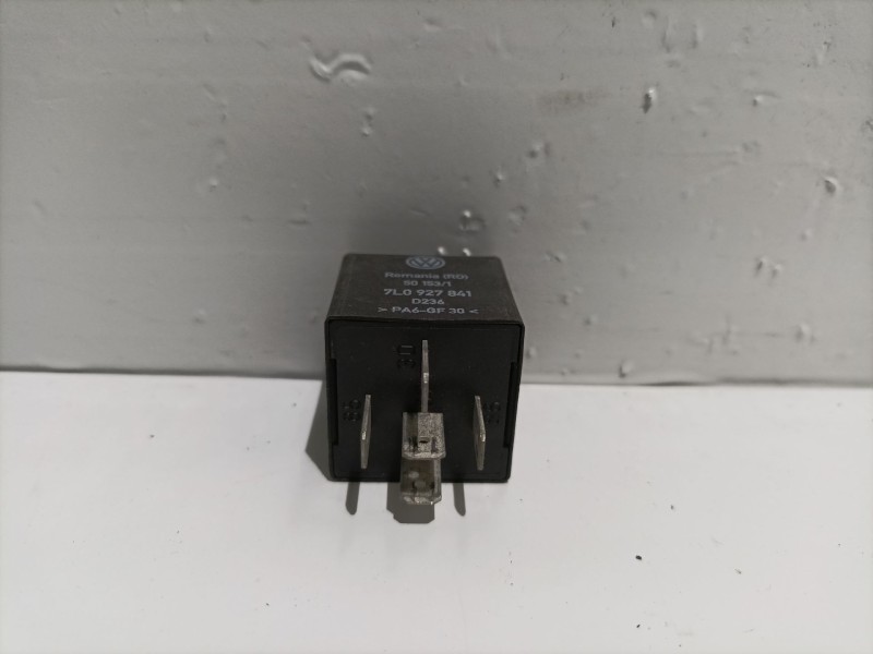 Recambio de rele para volkswagen touareg (7la) referencia OEM IAM 7L0927841 481 