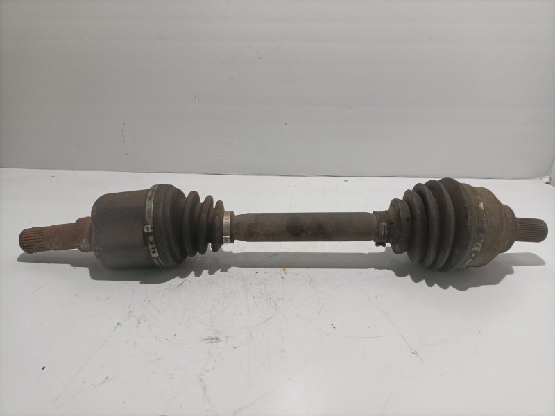 Recambio de transmision delantera izquierda para volvo v50 familiar referencia OEM IAM 30681130.  