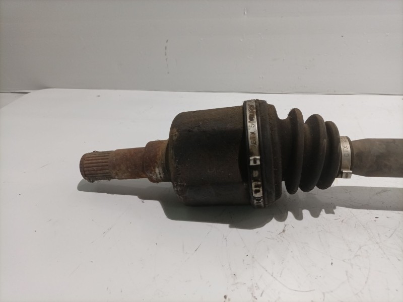 Recambio de transmision delantera izquierda para volvo v50 familiar referencia OEM IAM 30681130.  