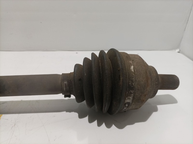 Recambio de transmision delantera izquierda para volvo v50 familiar referencia OEM IAM 30681130.  