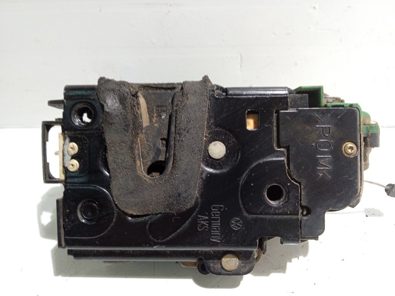 Recambio de cerradura puerta delantera derecha para volkswagen polo (9n1) 1.2 12v referencia OEM IAM 5K1837016B  
