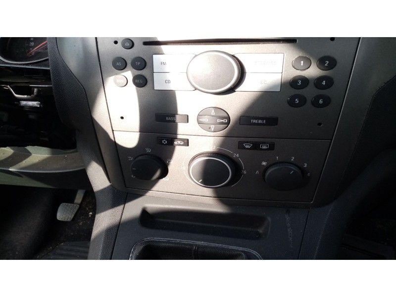 Recambio de mando climatizador para opel zafira b 1.9 cdti referencia OEM IAM 13245119  