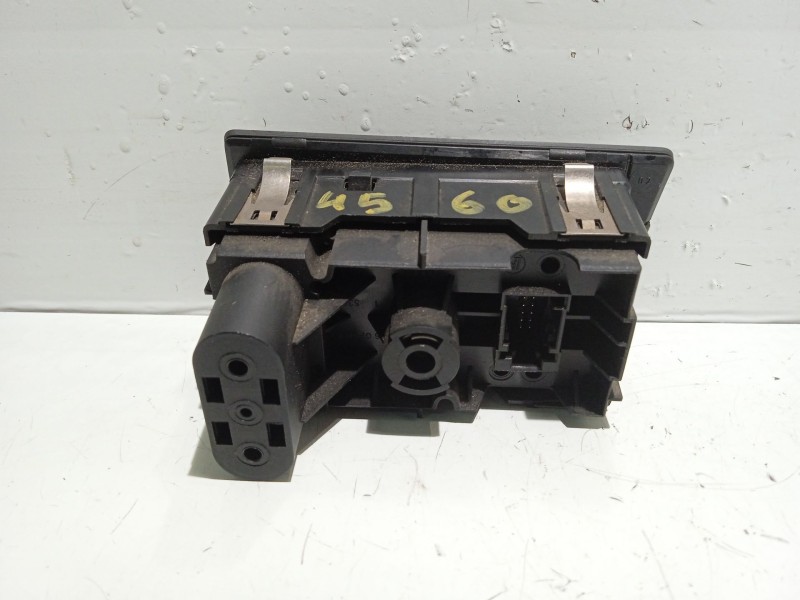 Recambio de mando luces para opel zafira b 1.9 cdti referencia OEM IAM 13205863  