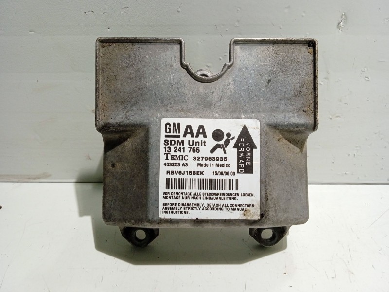 Recambio de centralita airbag para opel zafira b 1.9 cdti referencia OEM IAM 13241766 327963935 