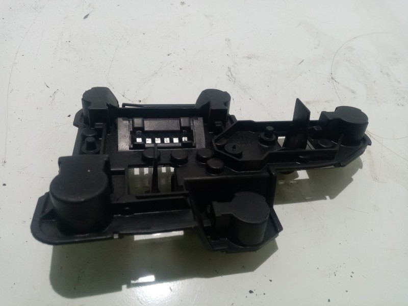 Recambio de portalamparas para seat ibiza ii (6k1) 1.9 sdi referencia OEM IAM 96224000  