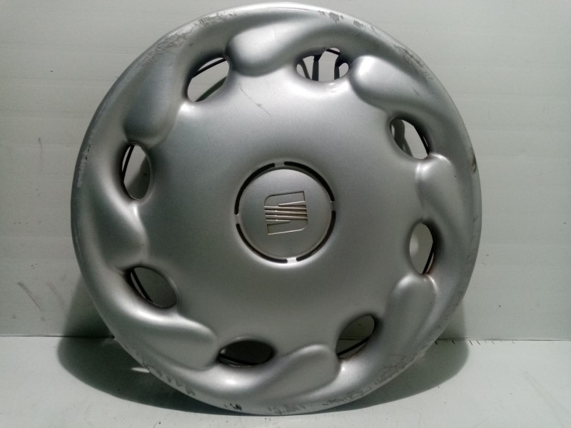 Recambio de tapacubos para seat ibiza ii (6k1) 1.9 sdi referencia OEM IAM 6K0601147  