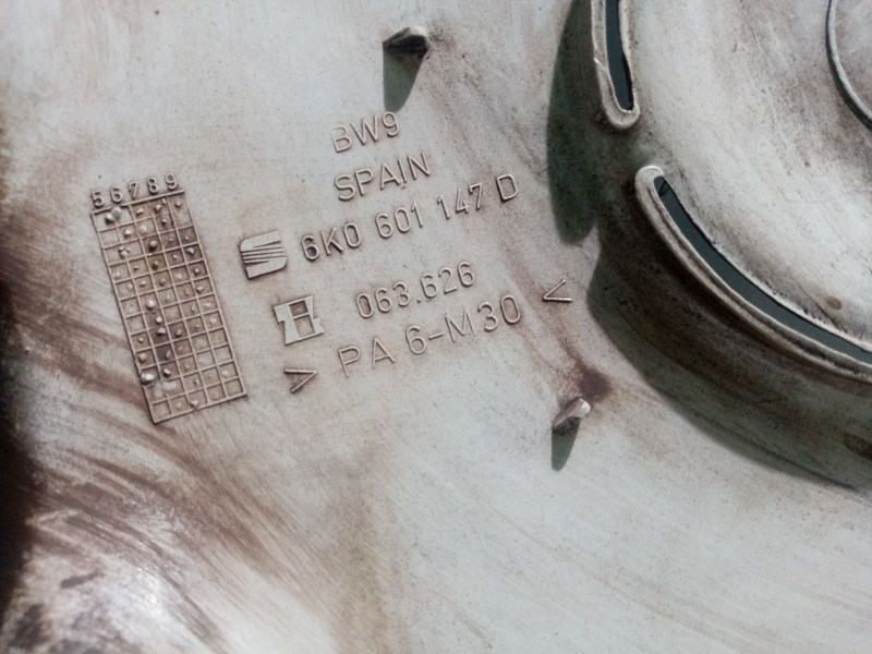 Recambio de tapacubos para seat ibiza ii (6k1) 1.9 sdi referencia OEM IAM 6K0601147  