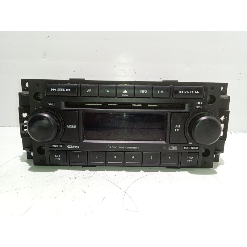 Recambio de sistema audio / radio cd para dodge caliber 2.0 crd referencia OEM IAM P05064362AA  