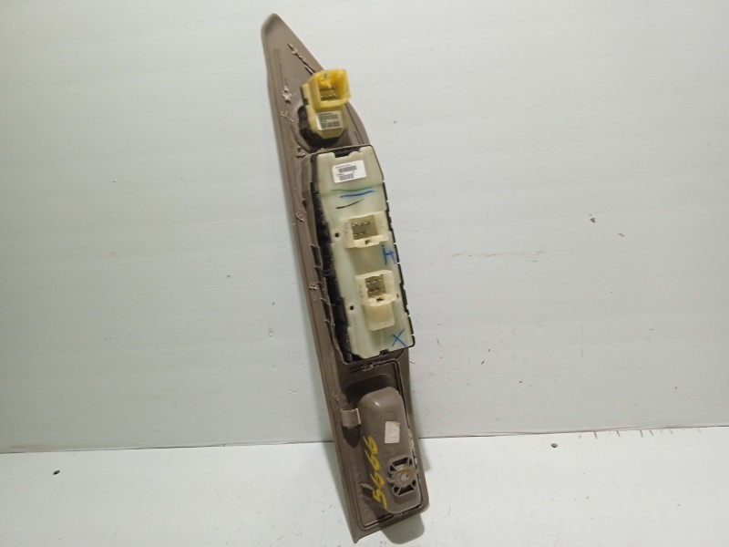 Recambio de mando elevalunas delantero izquierdo para dodge caliber 2.0 crd referencia OEM IAM 56040691AD  