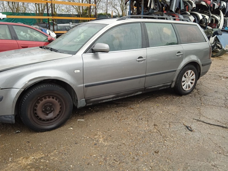 volkswagen passat b5.5 variant (3b6) del año 2003