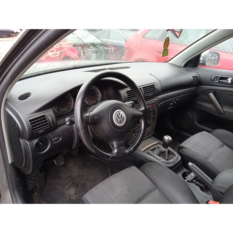 volkswagen passat b5.5 variant (3b6) del año 2003