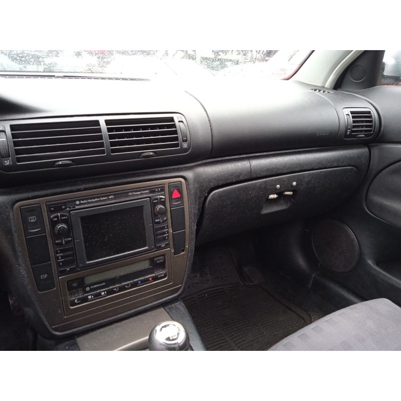 volkswagen passat b5.5 variant (3b6) del año 2003