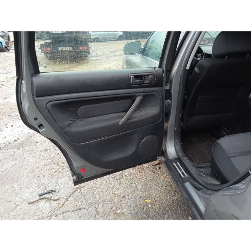 volkswagen passat b5.5 variant (3b6) del año 2003