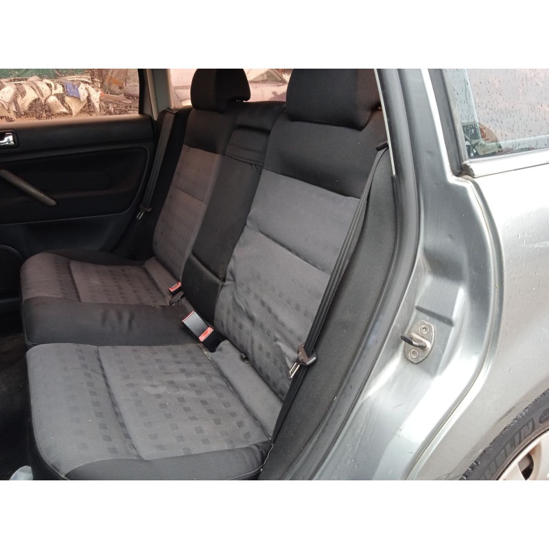 volkswagen passat b5.5 variant (3b6) del año 2003