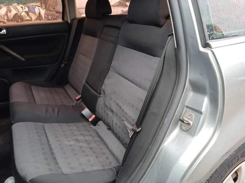 volkswagen passat b5.5 variant (3b6) del año 2003