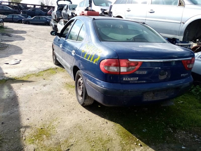 renault megane i fase 2 berlina (ba0) 1.6   |   0.99 - 0.02 | 1999 - 2002 | 107 cv / 79 kw del año 1999