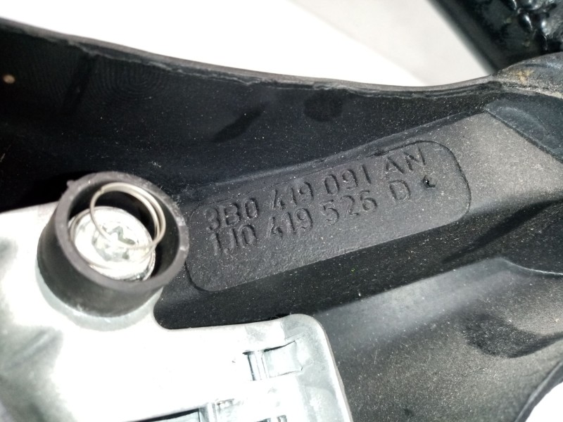 Recambio de volante para volkswagen passat b5.5 variant (3b6) 1.9 tdi referencia OEM IAM 3B0419091  