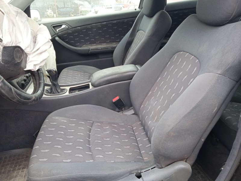 mercedes-benz clase c coupé (cl203) del año 2003