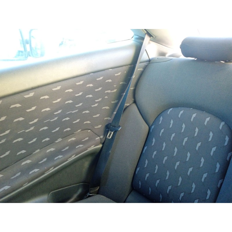 Recambio de cinturon seguridad trasero derecho para mercedes-benz clase c coupé (cl203) c 180 kompressor (203.746) referencia OE