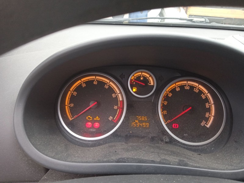 opel corsa d (s07) del año 2008