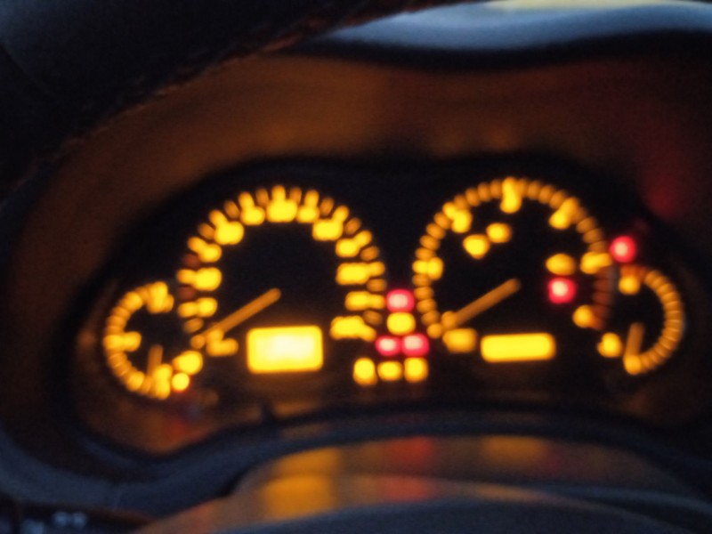 toyota avensis sedán (_t25_) del año 2005