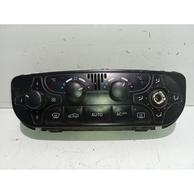 Recambio de mando climatizador para mercedes-benz clase c coupé (cl203) c 180 kompressor (203.746) referencia OEM IAM A209830008