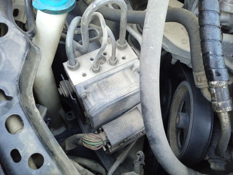 Recambio de abs para toyota avensis sedán (_t25_) 2.2 d-4d (adt251_) referencia OEM IAM   