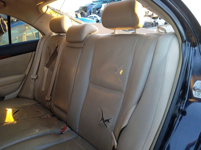 Recambio de asientos traseros para toyota avensis sedán (_t25_) 2.2 d-4d (adt251_) referencia OEM IAM   