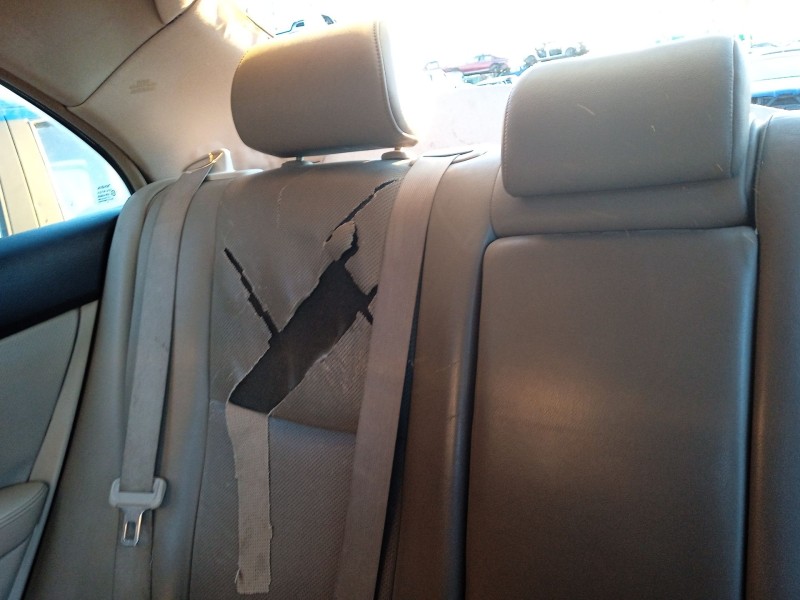 Recambio de asientos traseros para toyota avensis sedán (_t25_) 2.2 d-4d (adt251_) referencia OEM IAM   