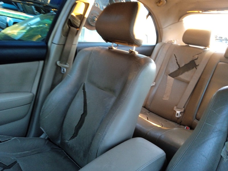 Recambio de juego asientos completo para toyota avensis sedán (_t25_) 2.2 d-4d (adt251_) referencia OEM IAM   