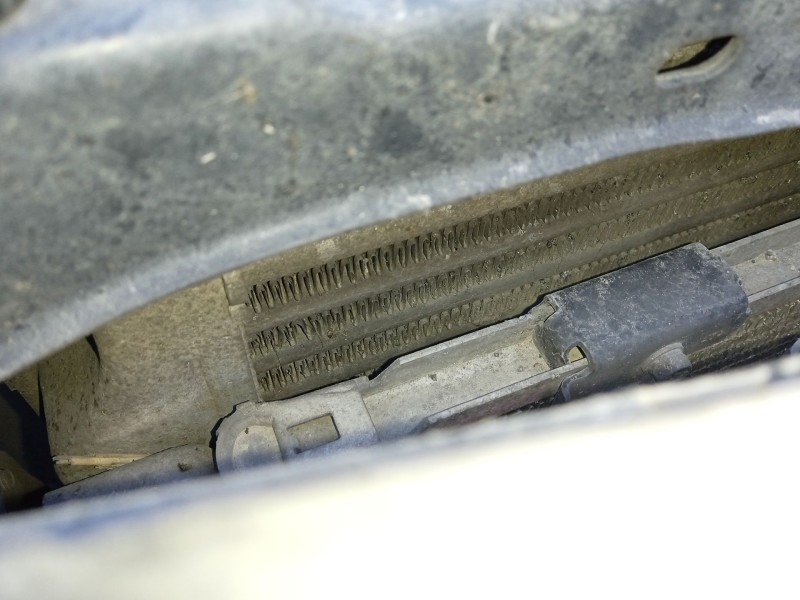 Recambio de intercooler para toyota avensis sedán (_t25_) 2.2 d-4d (adt251_) referencia OEM IAM 179400R010  