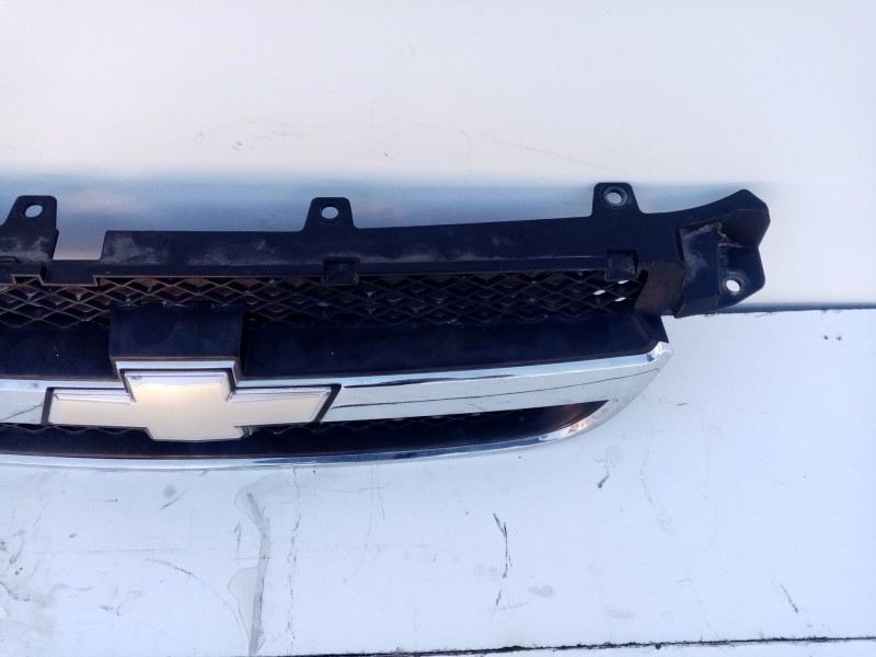 Recambio de rejilla delantera para chevrolet aveo / kalos sedán (t250, t255) 1.4 referencia OEM IAM 96648529  