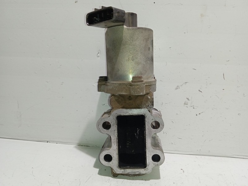 Recambio de valvula egr para toyota avensis sedán (_t25_) 2.2 d-4d (adt251_) referencia OEM IAM 256200R010  