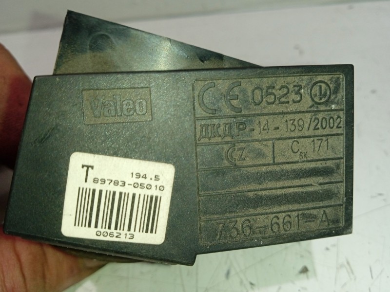 Recambio de antena para toyota avensis sedán (_t25_) 2.2 d-4d (adt251_) referencia OEM IAM   