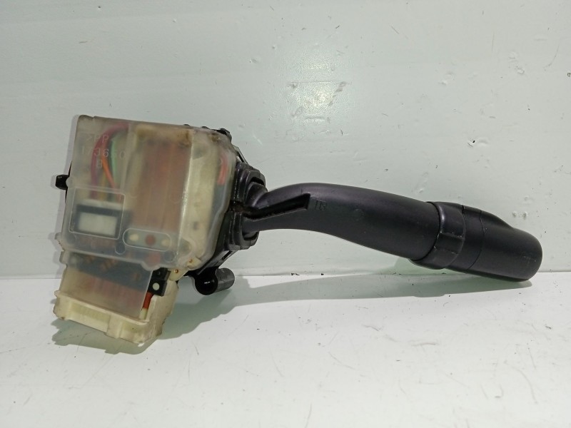 Recambio de mando luces para toyota avensis sedán (_t25_) 2.2 d-4d (adt251_) referencia OEM IAM 173650  