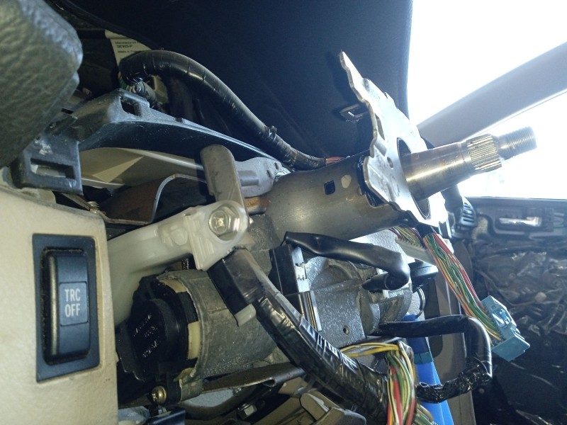 Recambio de columna direccion para toyota avensis sedán (_t25_) 2.2 d-4d (adt251_) referencia OEM IAM 4525005420  