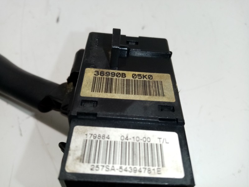 Recambio de mando limpia para nissan almera ii hatchback (n16) 2.2 di referencia OEM IAM 25260AV770  