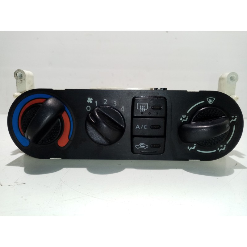 Recambio de mando climatizador para nissan almera ii hatchback (n16) 2.2 di referencia OEM IAM 2055818  