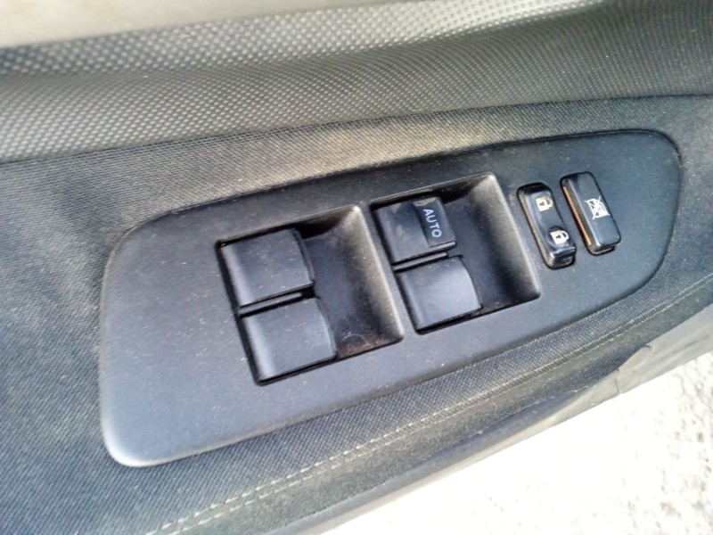 Recambio de mando elevalunas delantero izquierdo para toyota auris (_e15_) 1.4 d-4d (nde150_) referencia OEM IAM   